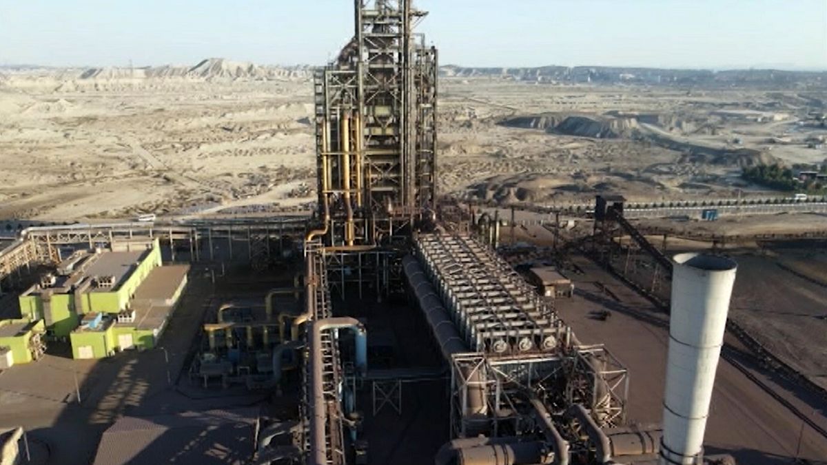 کارخانه فرآوری سنگ آهن حاجی آباد